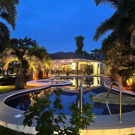 Alona Royal Palm Resort Панглао Экстерьер фото