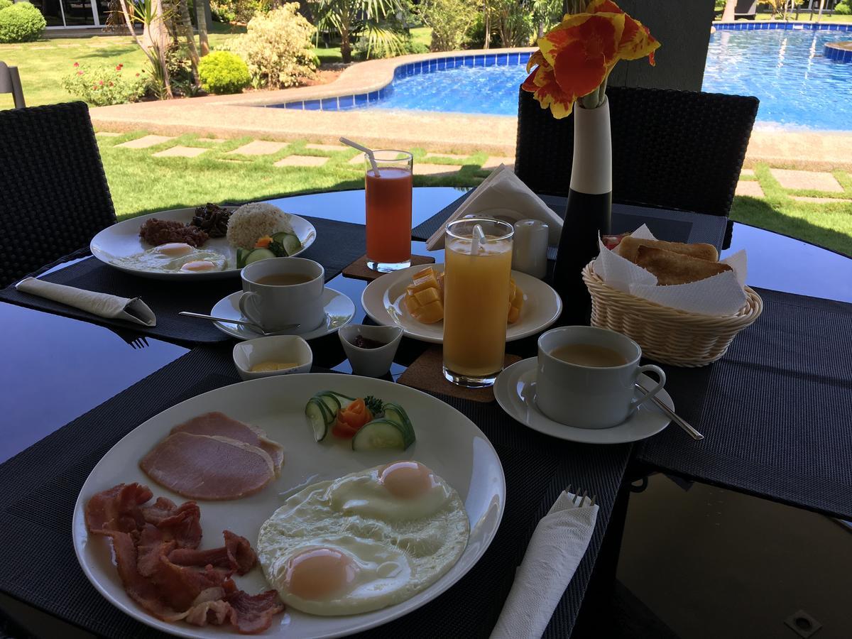 Alona Royal Palm Resort Панглао Экстерьер фото